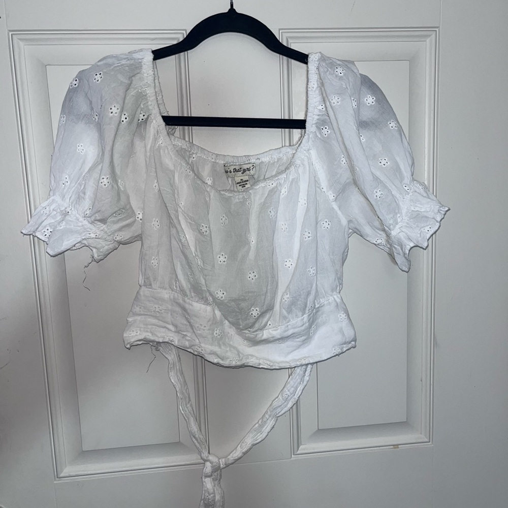 Elegant White Floral Blouse with Puff Sleeves